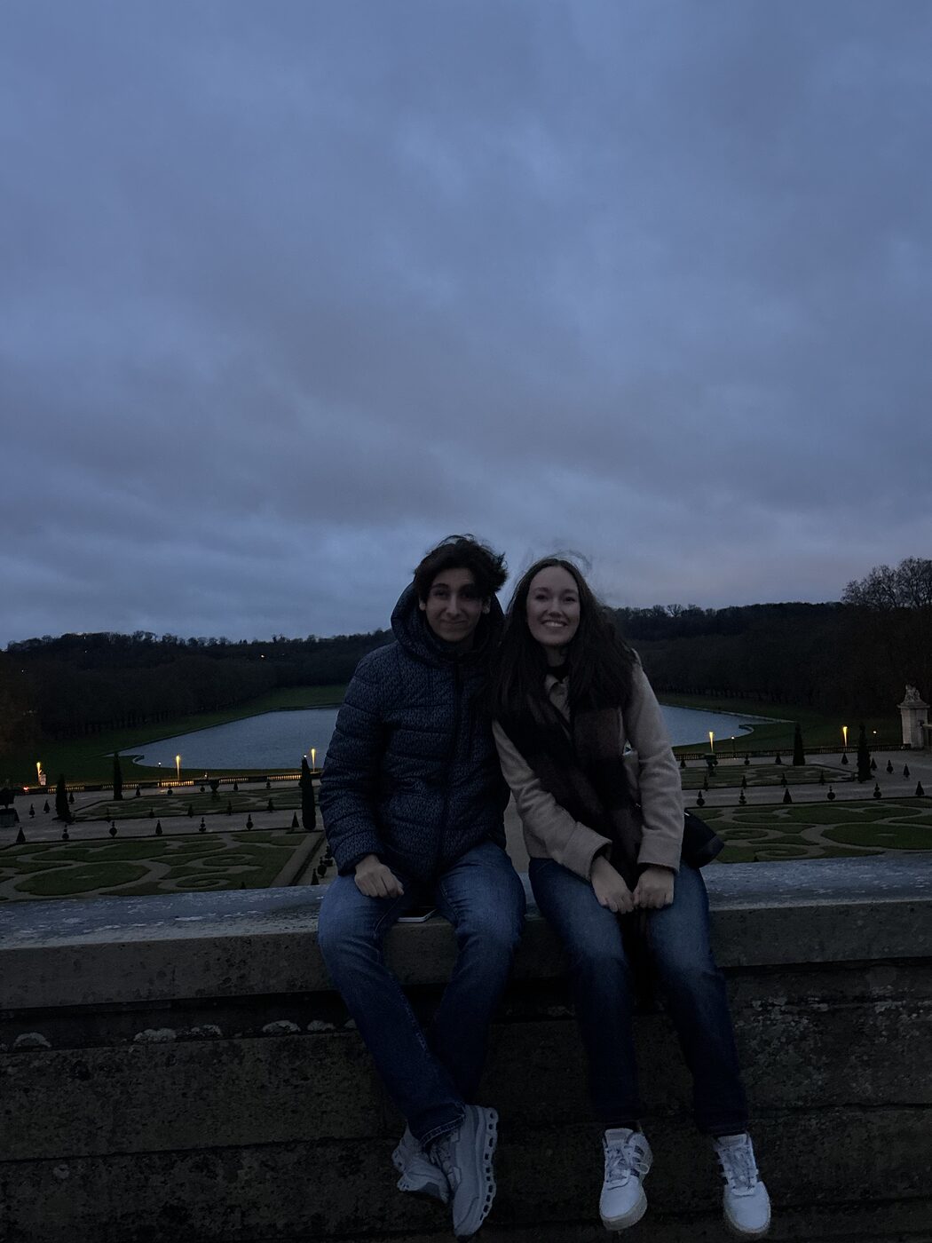Valeria y Abraham de viaje, atardecer